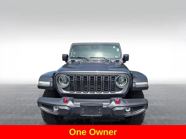 Used 2025 Gray Jeep Rubicon image 2
