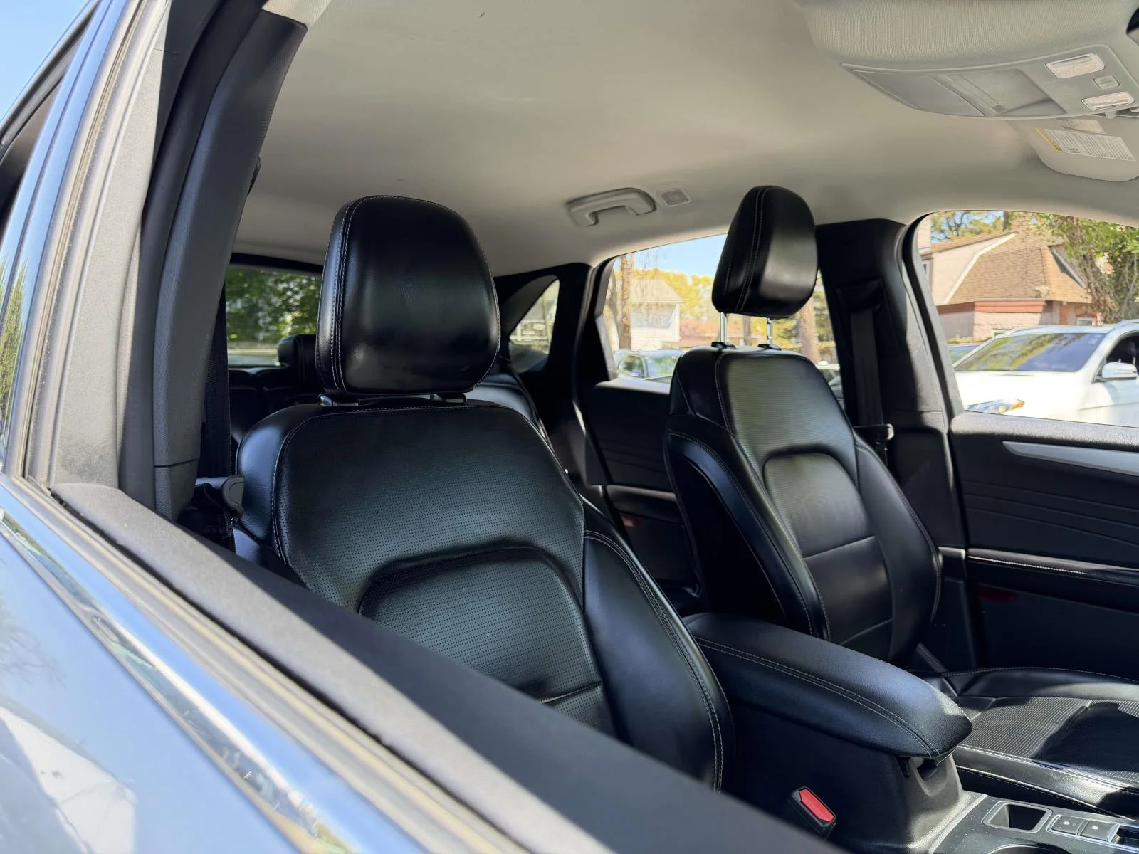 Used 2024 Silver Ford Platinum image 11
