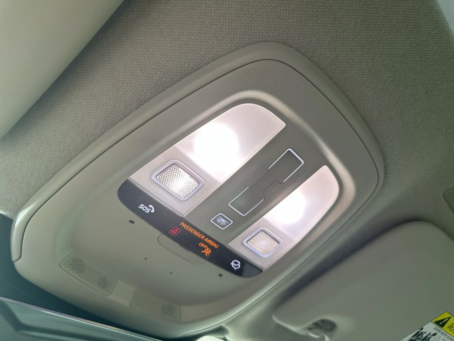 2026 Volvo XC40 Plus - Photo 19
