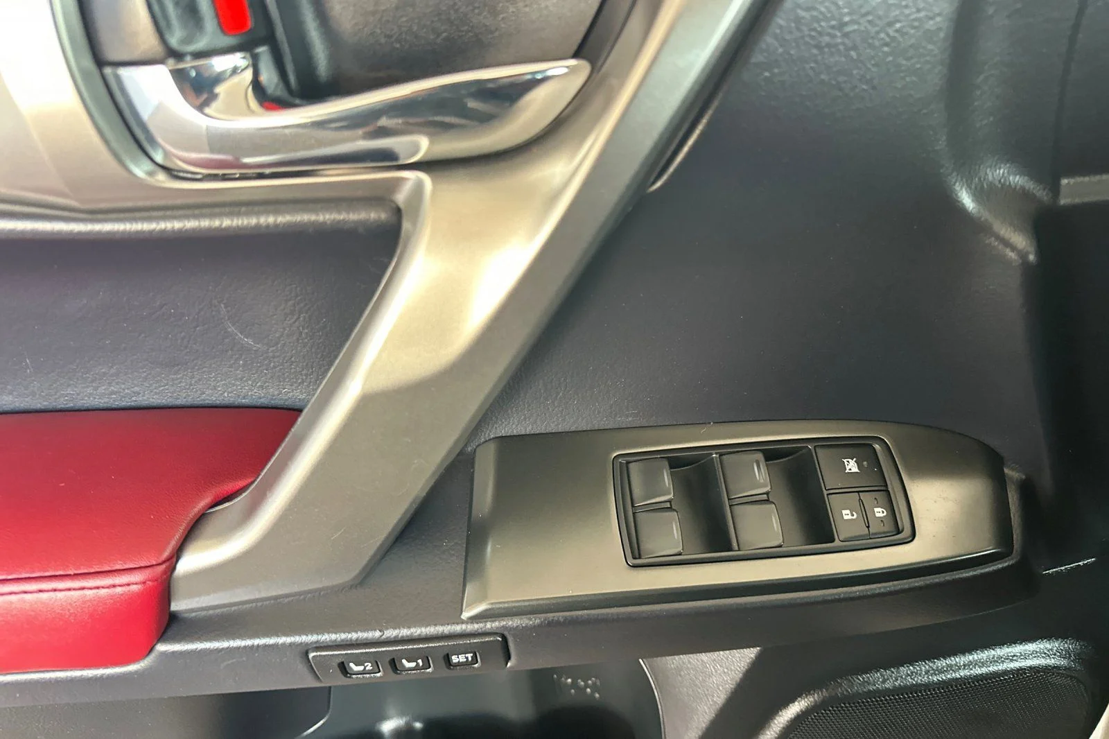 Certified Used 2023 Silver Lexus 460 image 8
