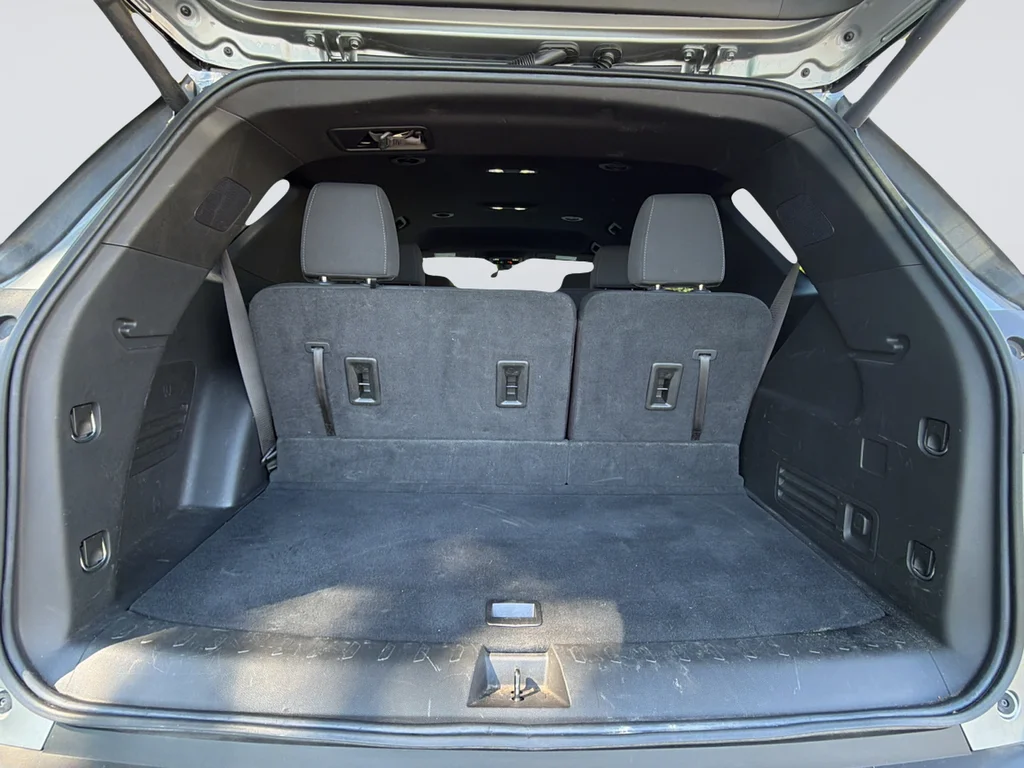 Used 2023 Gray Chevrolet LT image 29