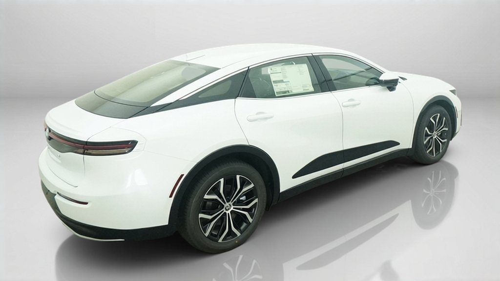 New 2027 Oxygen White Toyota XLE image 9