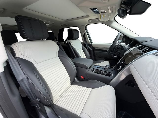 New 2026 Fuji White Land Rover Gemini Edition image 16