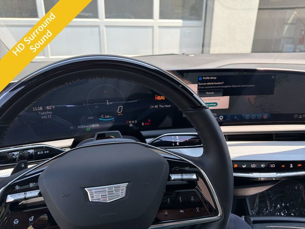 Used 2025 Silver Cadillac Luxury image 9