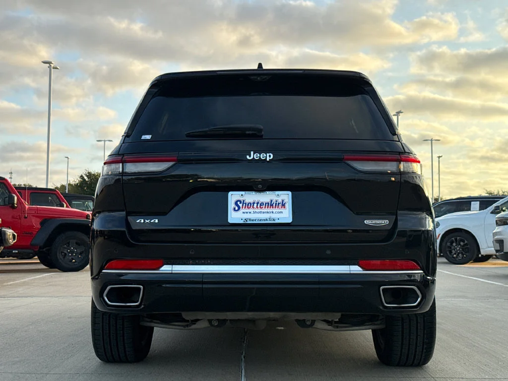 Used 2024 Black Jeep Summit image 7