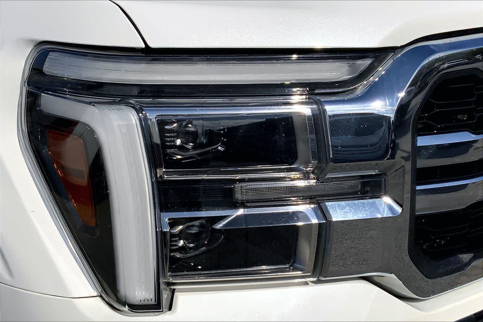 Certified Used 2024 Star White Ford LARIAT image 23