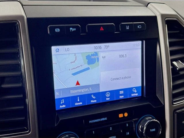 Used 2020 White Metallic Ford Lariat image 15