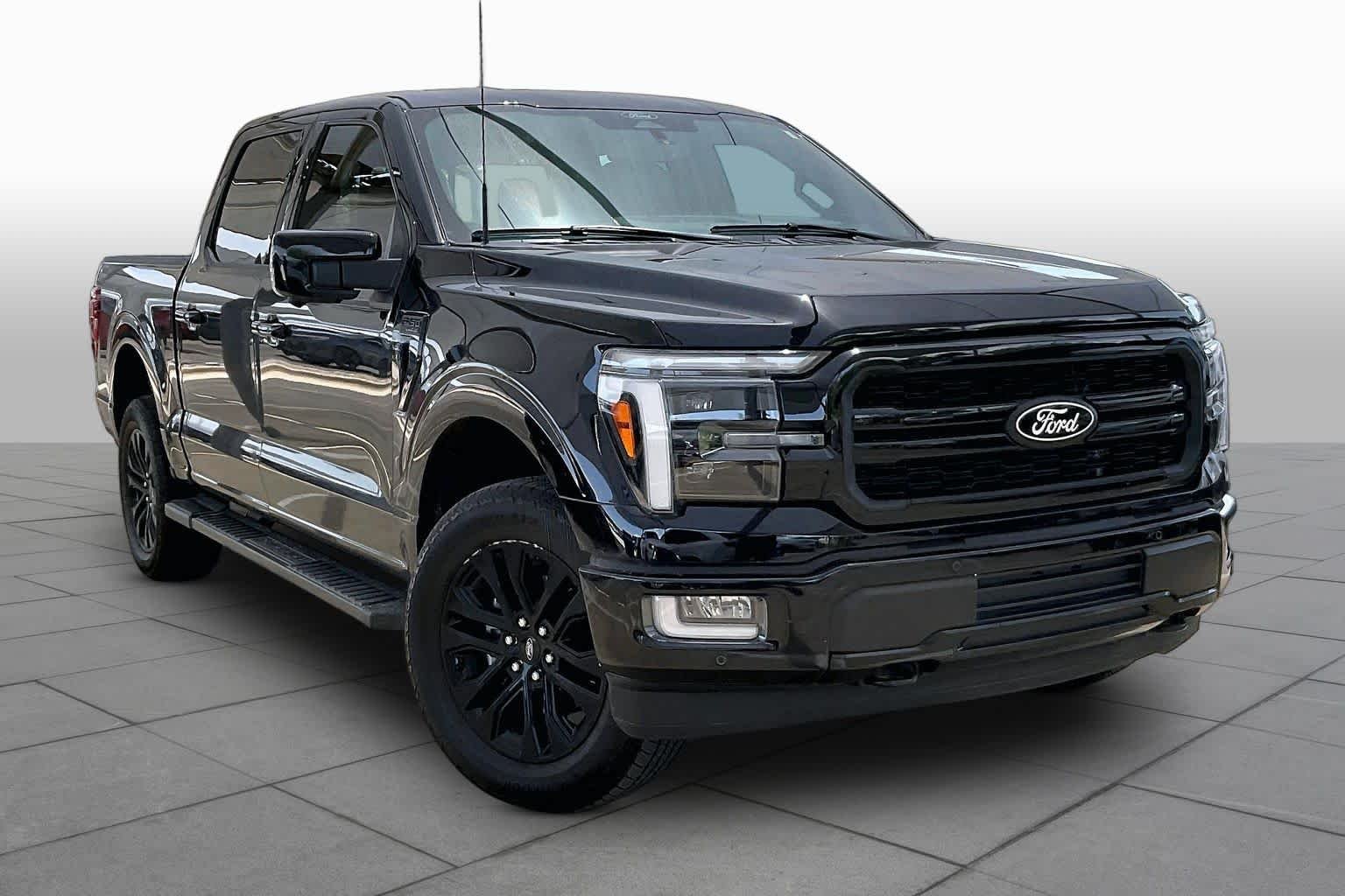 Used 2024 Agate Black Metallic Ford LARIAT image 3