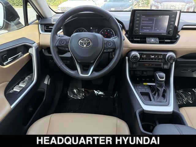 Used 2022 Blue Toyota XLE Premium image 21