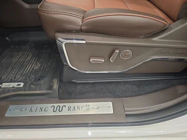 New 2026 Star White Metallic Tri-Coat Ford King Ranch® image 44