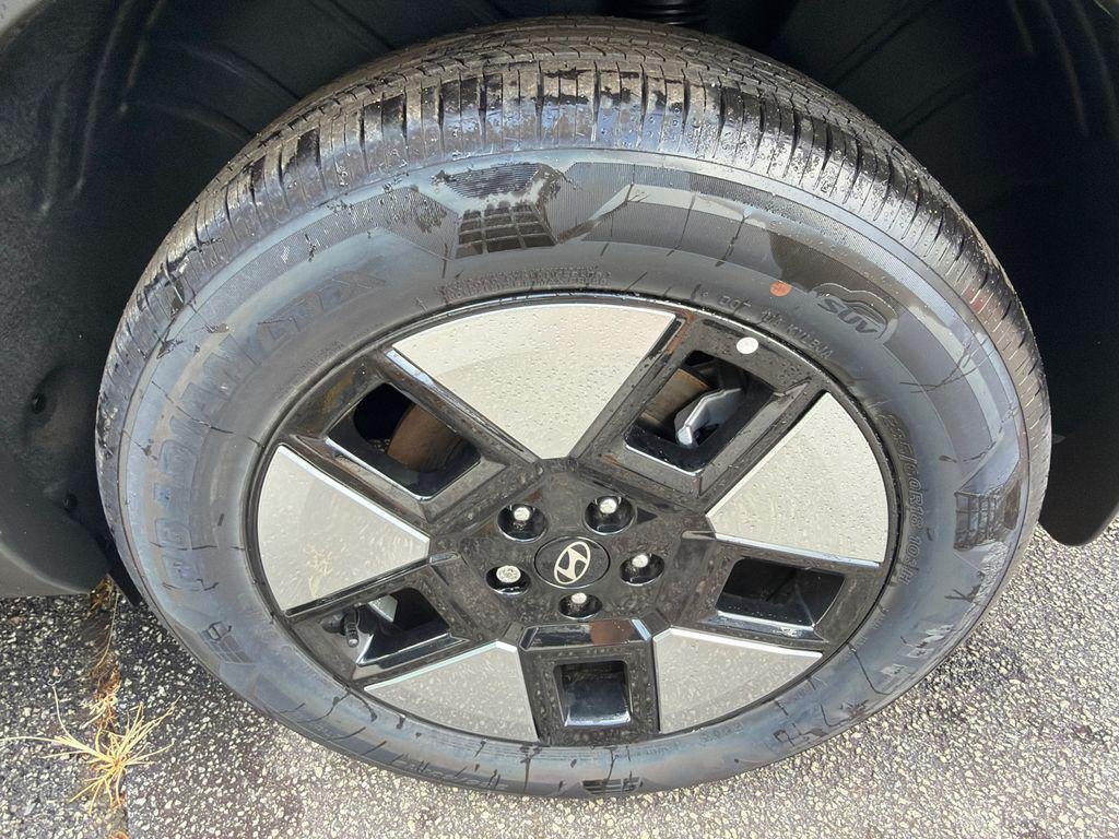 New 2026 Gray Hyundai SE image 20