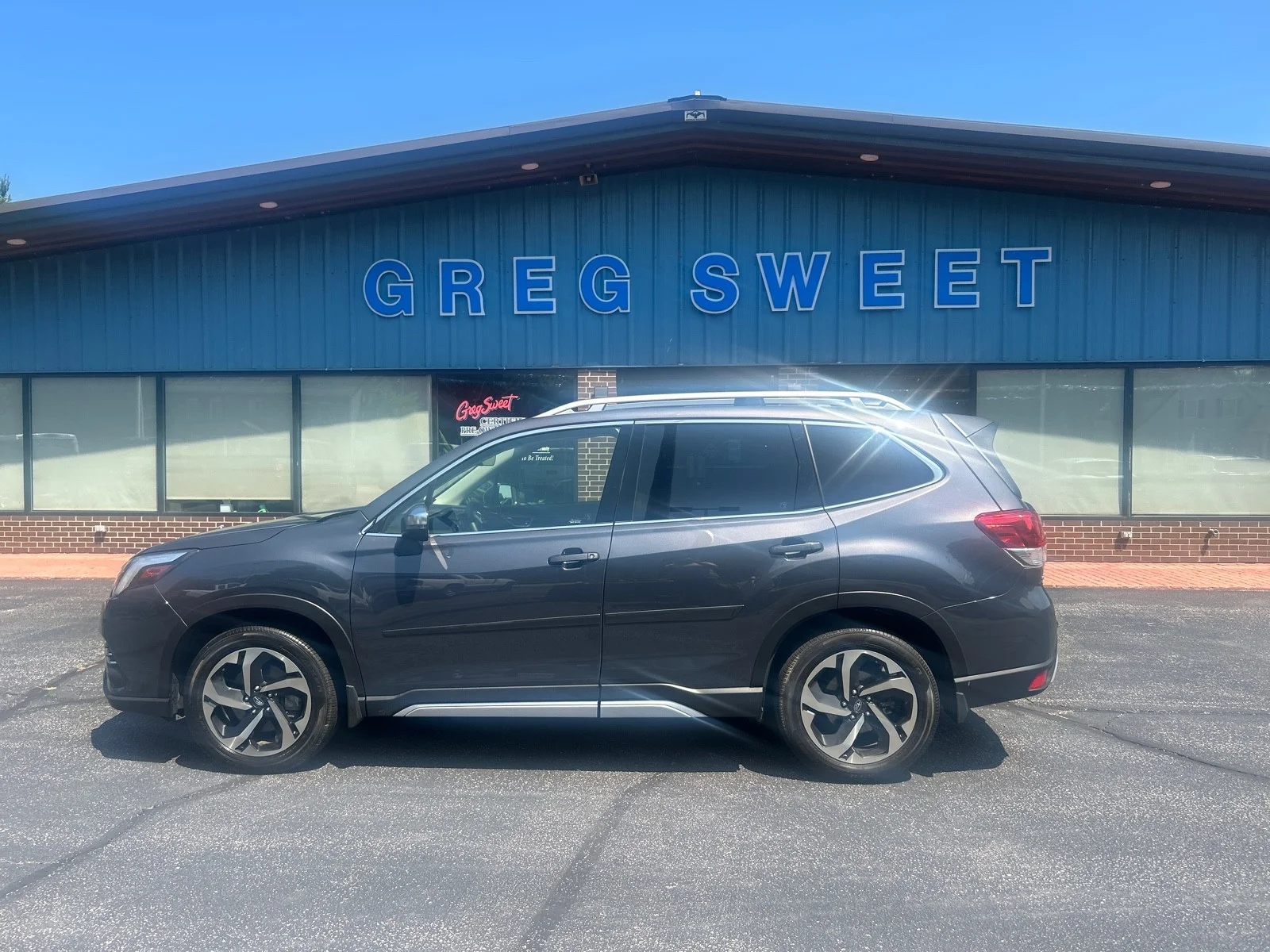 2022 Subaru Forester Touring - Photo 8