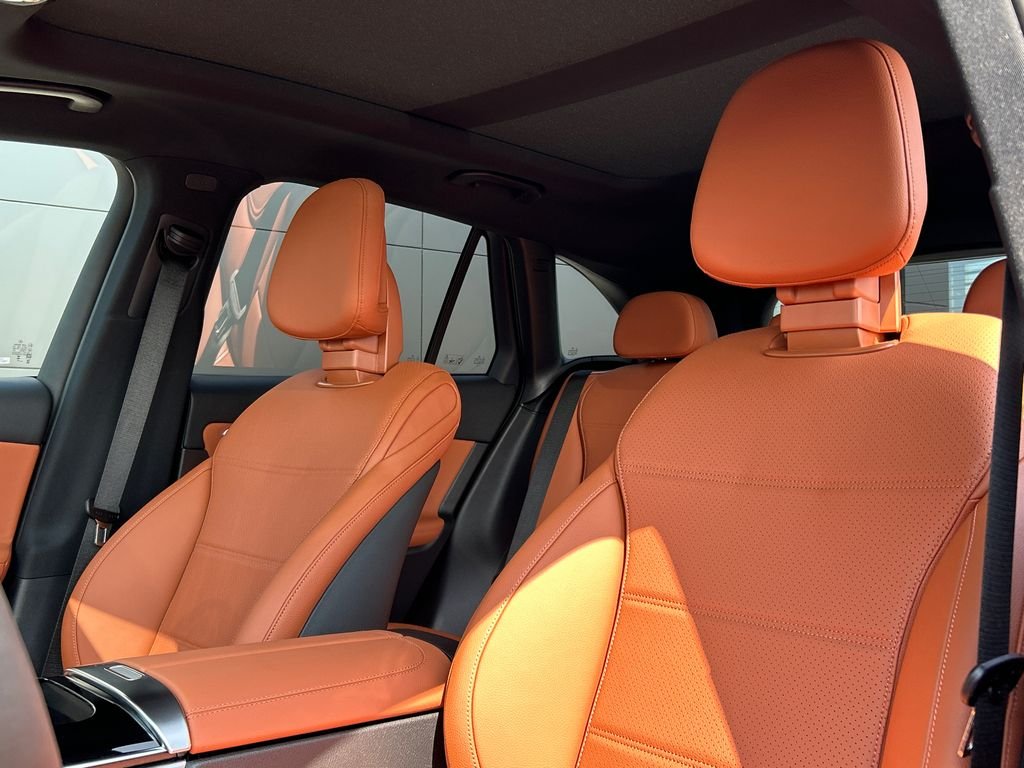 New 2026 Black Mercedes-Benz GLC 300 image 15