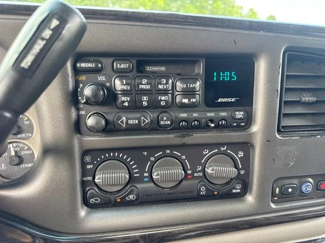 Used 2002 Black GMC Denali image 20