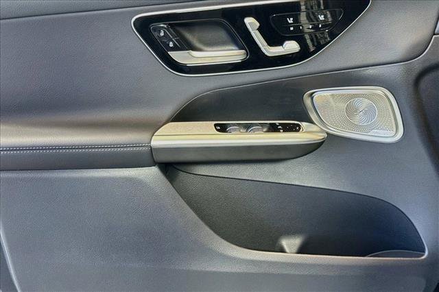 New 2026 Black Mercedes-Benz GLC 300 image 46