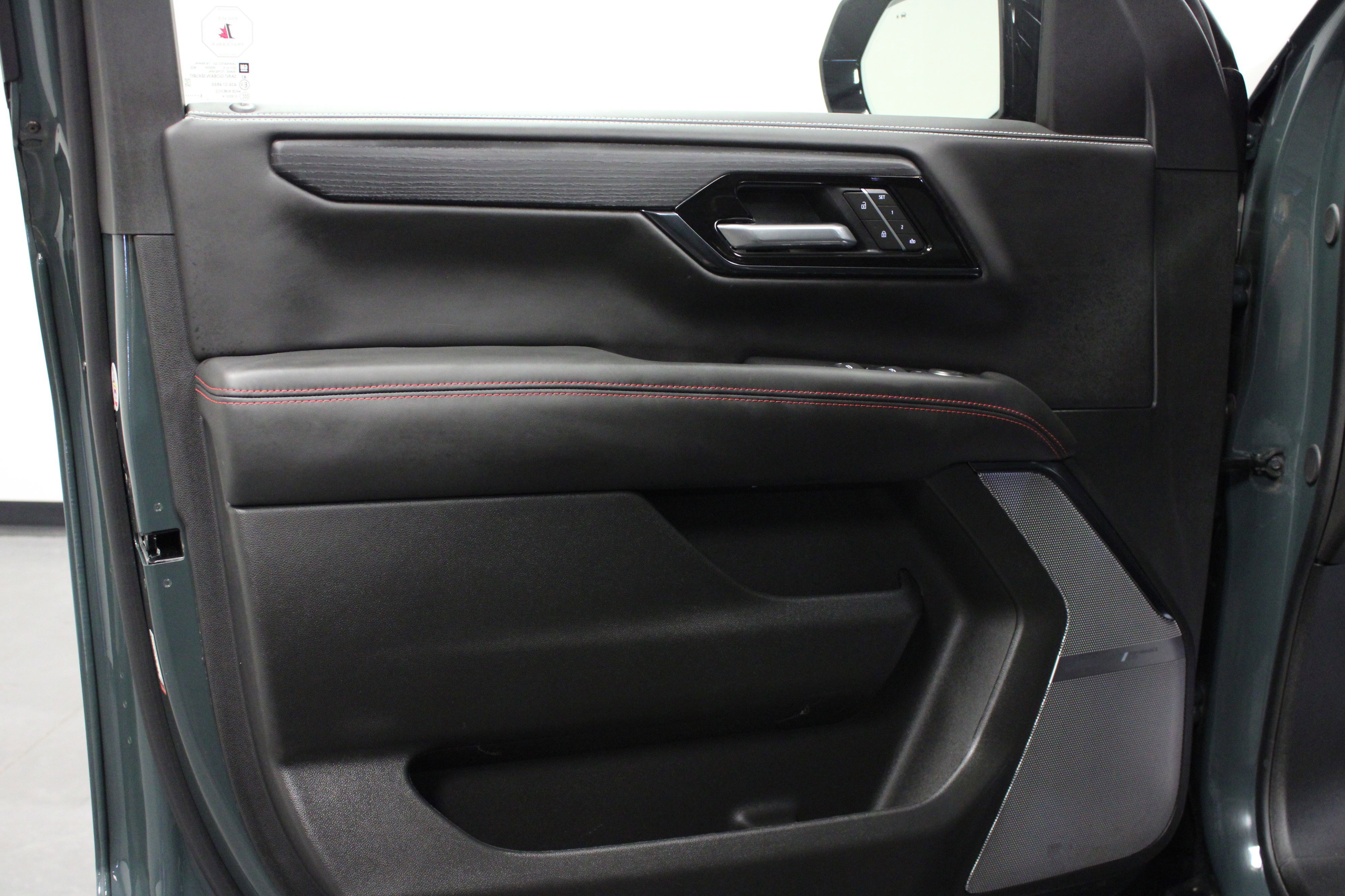 Used 2026 Midnight Pine GMC AT4 Ultimate image 11