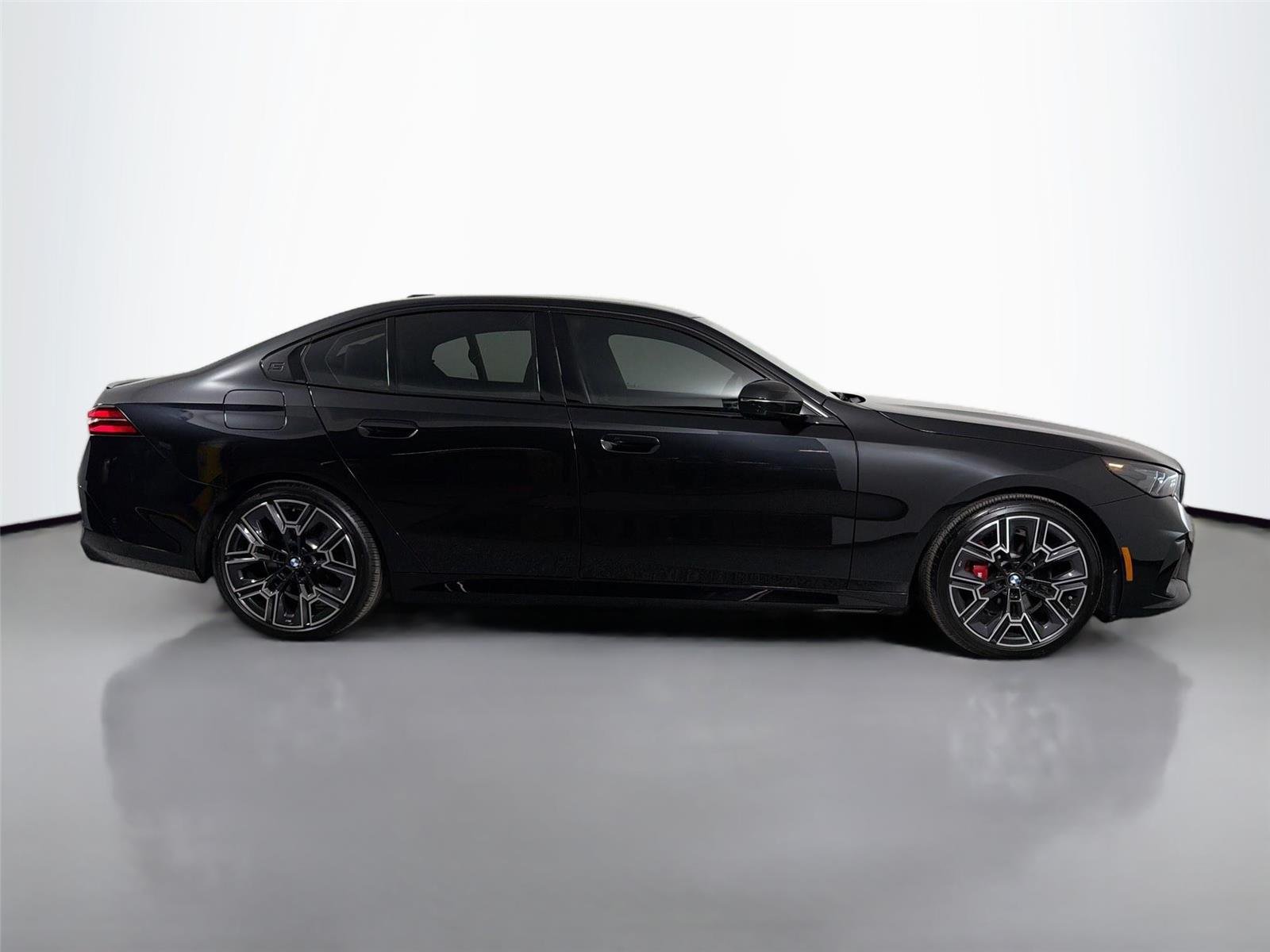 2026 BMW 5 Series 530i - Photo 8