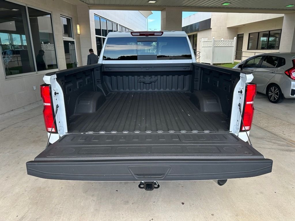Used 2025 White Chevrolet LTZ image 32