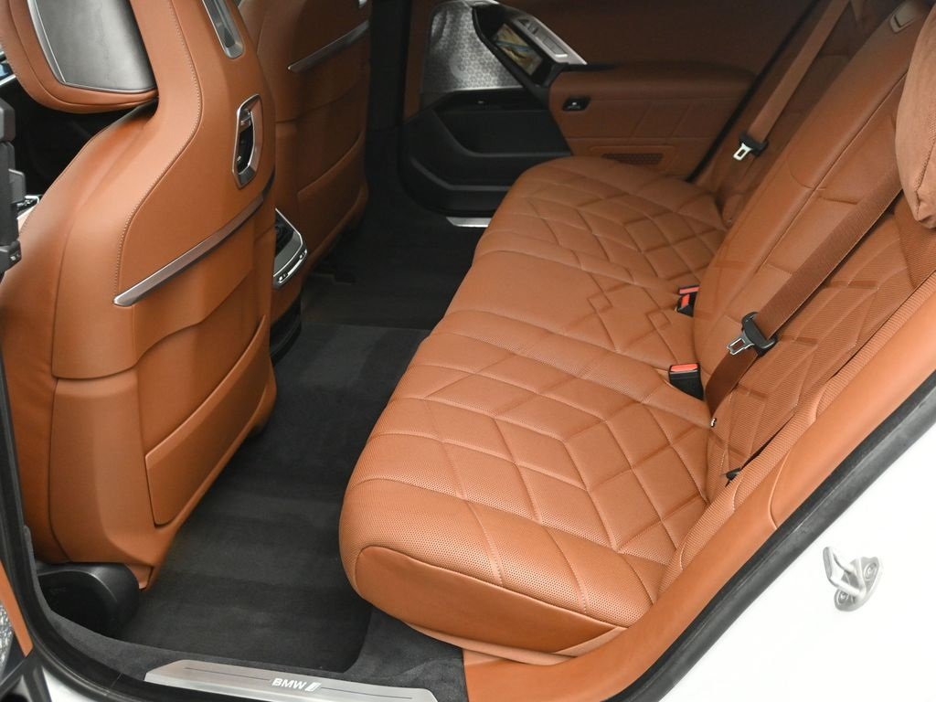 2023 BMW I7 - Image 20