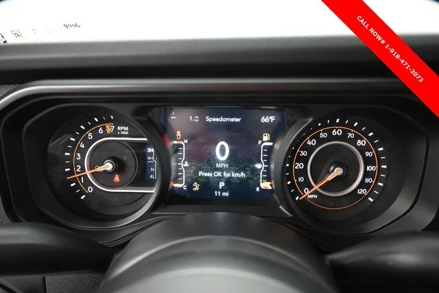 New 2026 Bright White Clear-Coat Exterior Paint Jeep Rubicon X image 21