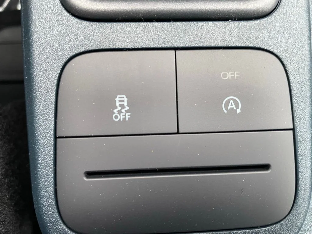 New 2026 OXFORD WHITE Ford XLT image 15