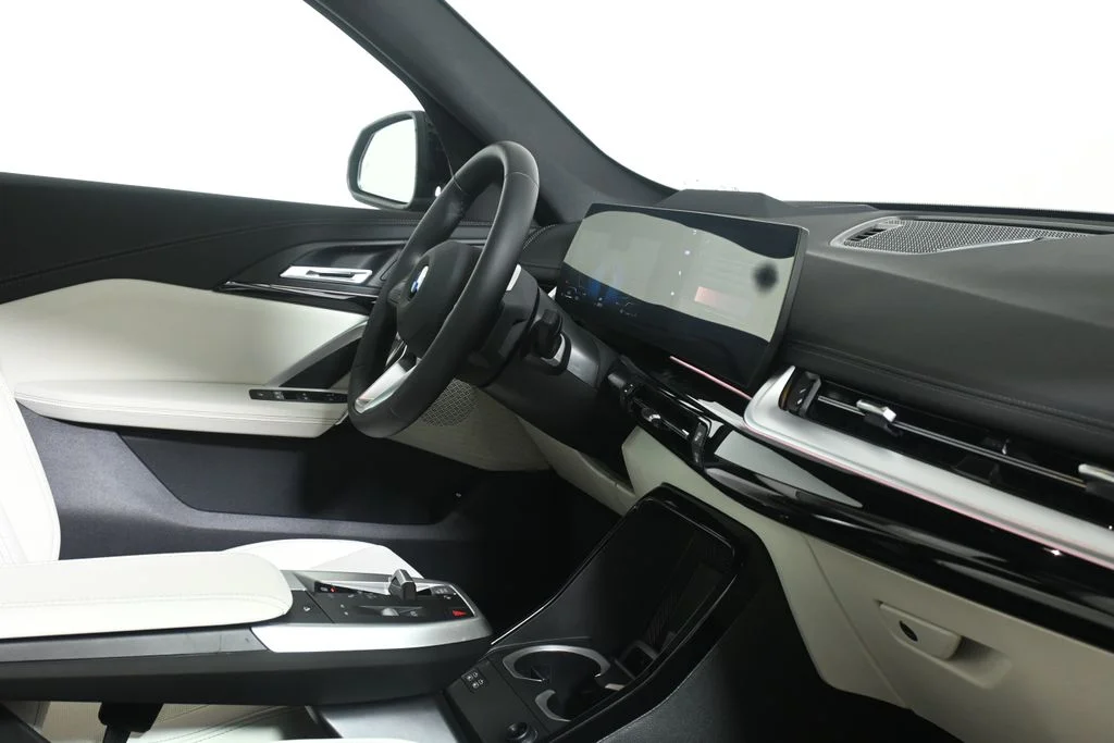 New 2026 Black BMW xDrive28i image 33
