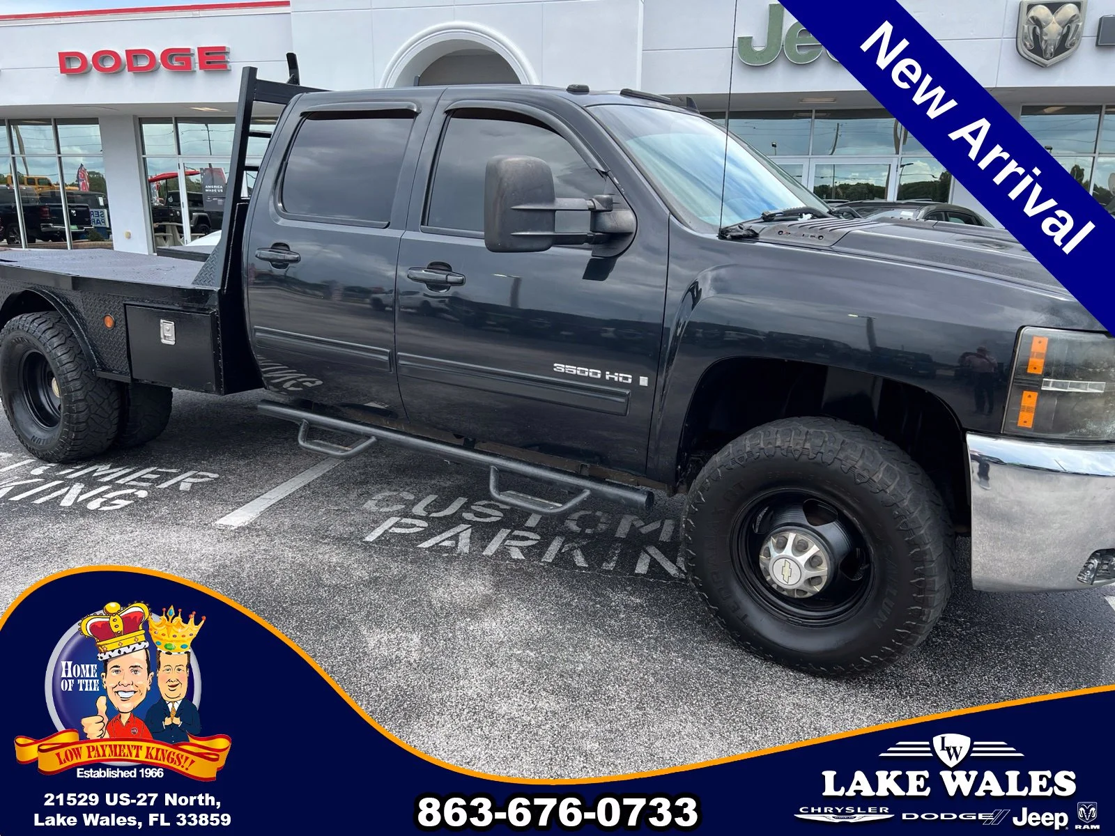 Used 2009 Black Chevrolet LTZ image 7
