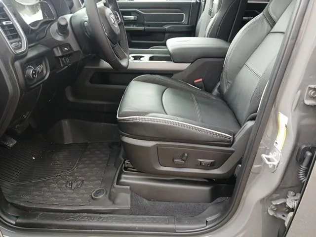 New 2026 Ceramic Gray Clear-Coat Exterior Paint RAM Laramie image 39