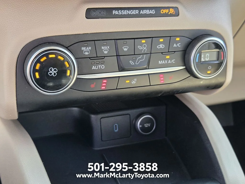 Used 2020 Gold Ford SEL image 20