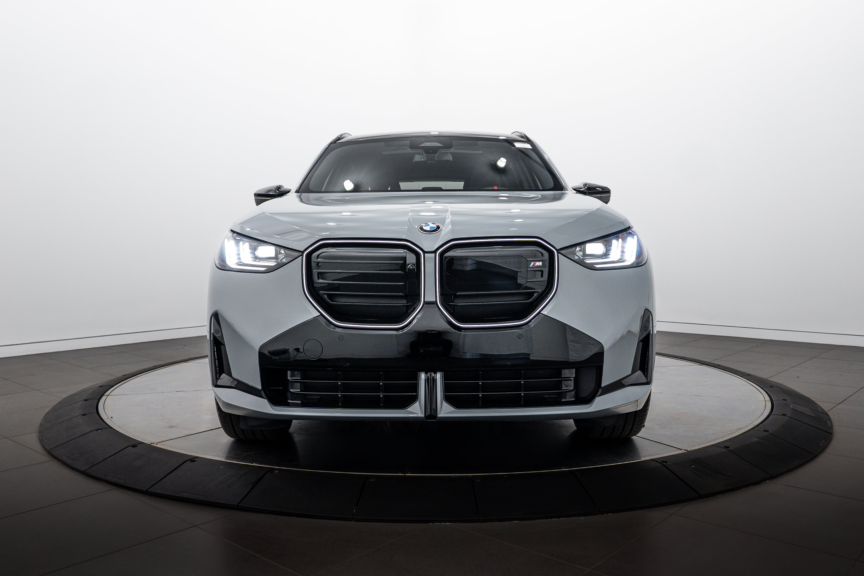 Used 2025 Brooklyn Grey Metallic BMW M50 xDrive image 24