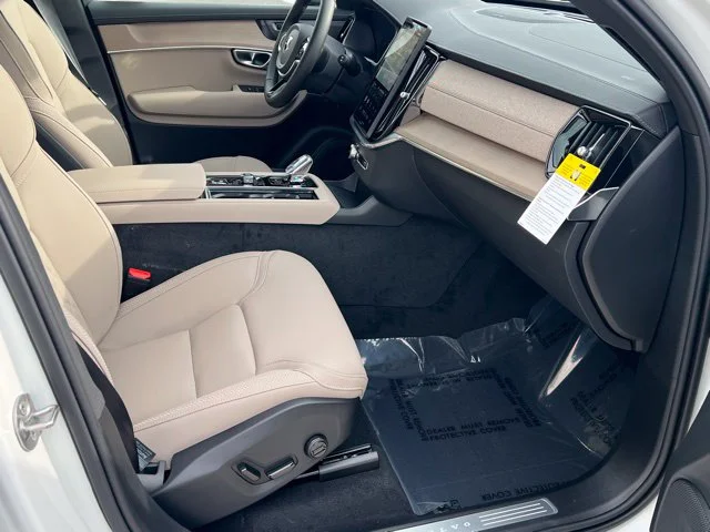 2026 Volvo XC90 Plus - Photo 30