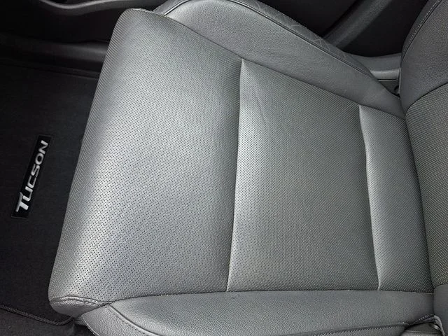 Used 2016 Black Hyundai Limited image 26