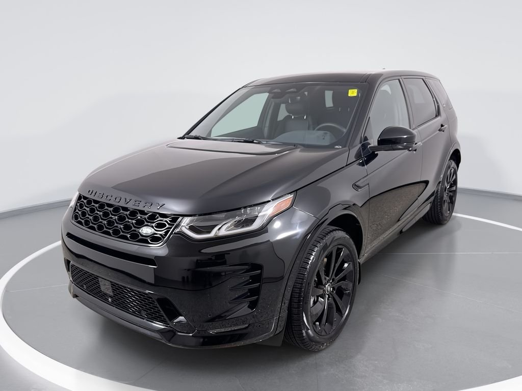 Certified Used 2025 Black Land Rover SE image 1