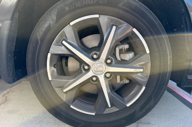 Certified Used 2023 Platinum White Pearl Honda EX-L image 5