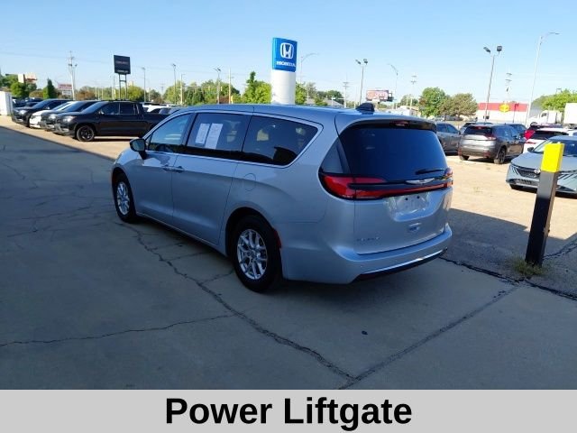 Used 2024 Silver Mist Clearcoat Chrysler Touring L image 7
