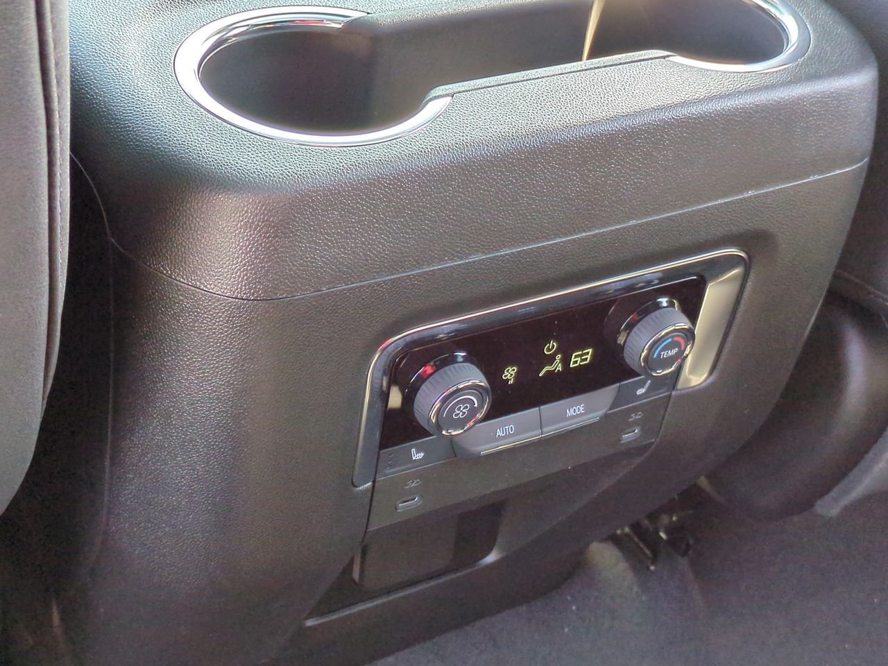 2026 Chevrolet Tahoe Premier - Photo 22