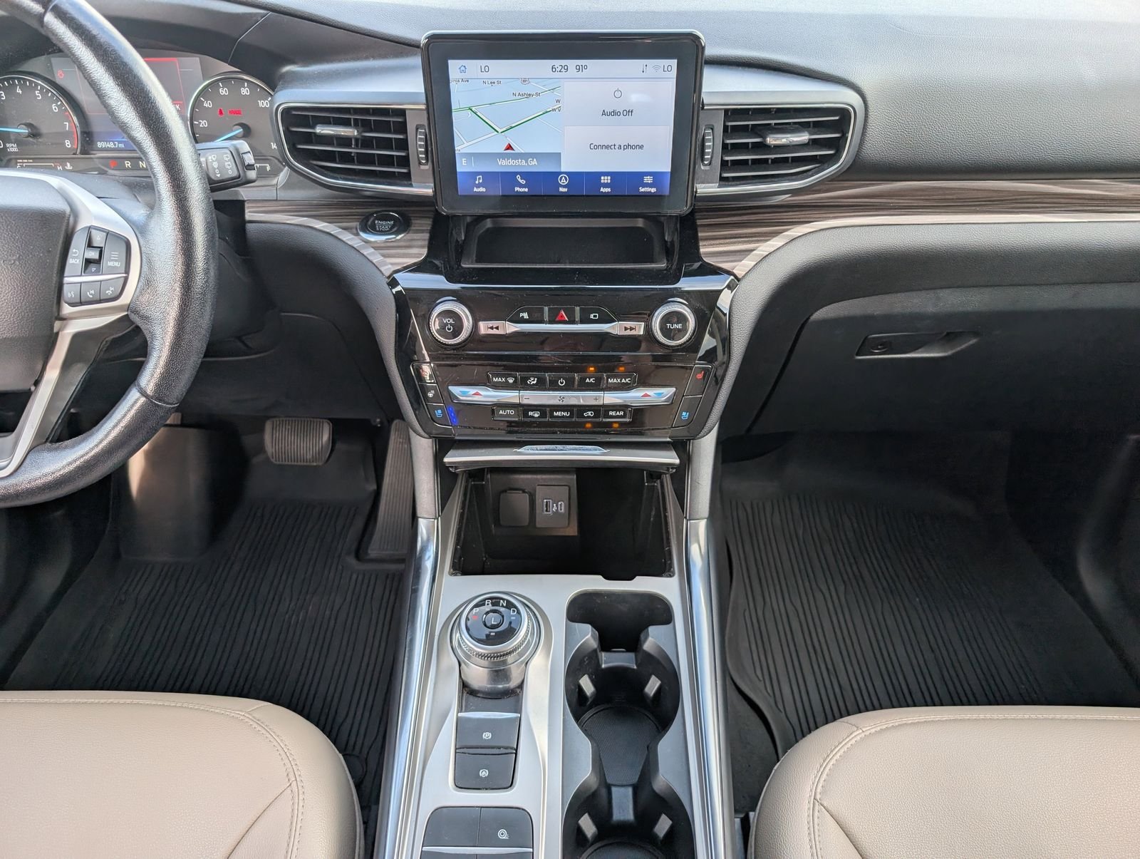 Used 2022 Black Metallic Ford Limited image 7