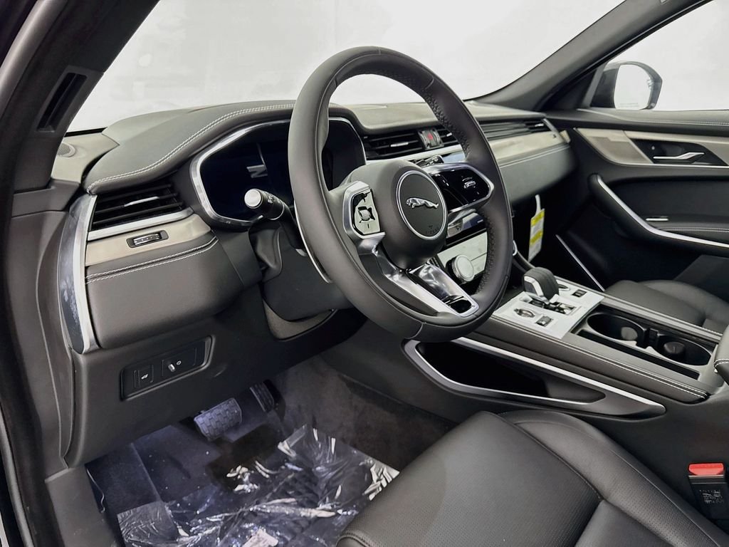 2026 Jaguar F-Pace R-Dynamic S - Photo 9