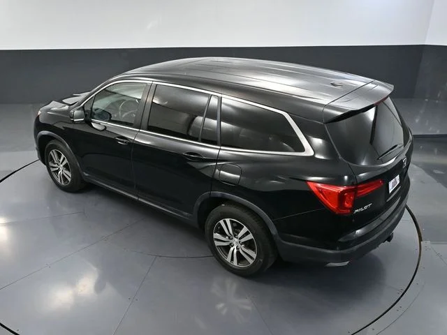 Used 2016 Black Honda EX-L image 55