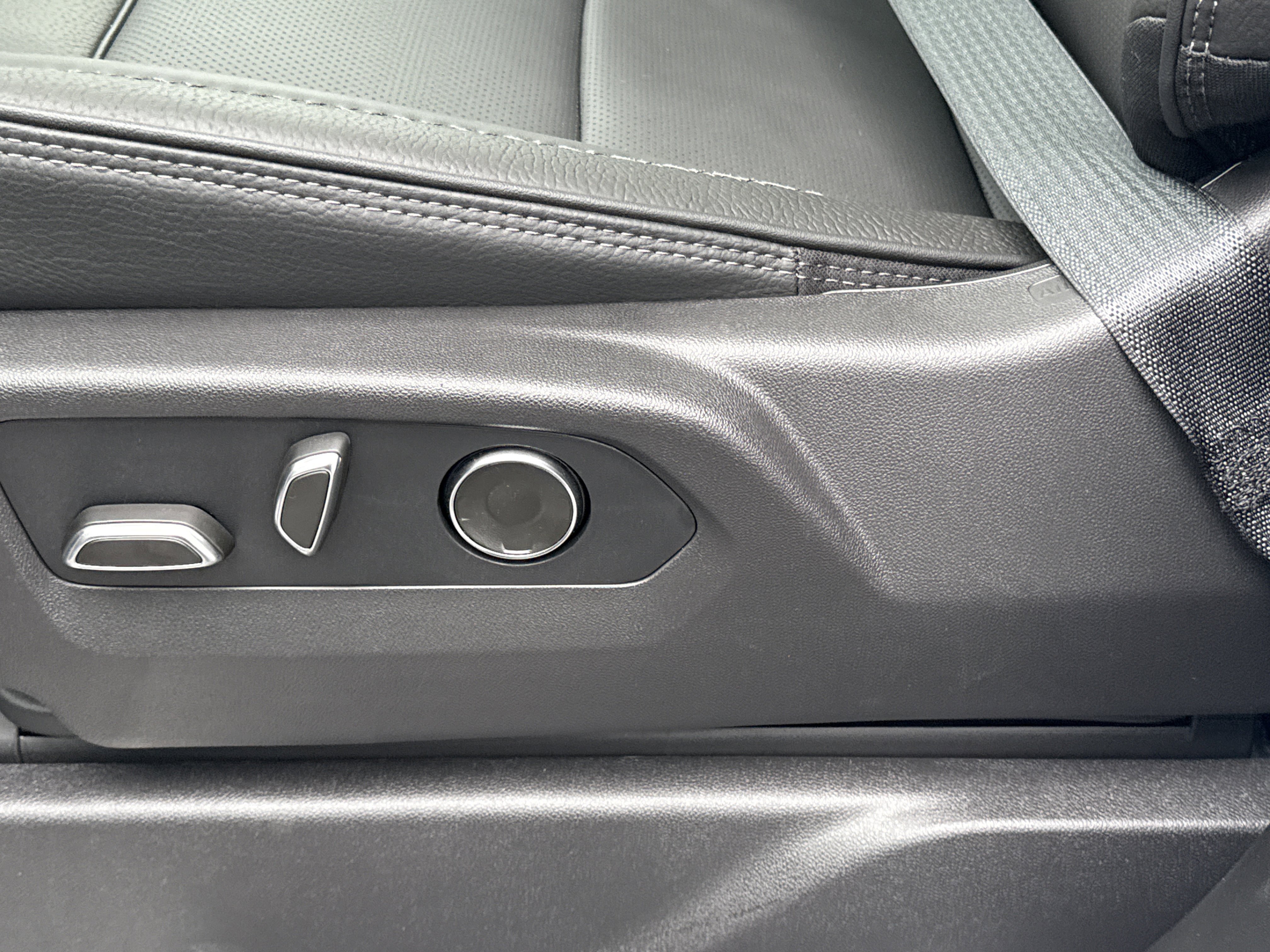 2026 GMC Sierra 2500HD Denali - Photo 18