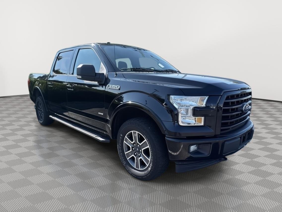 Used 2017 Shadow Black Ford XLT image 1