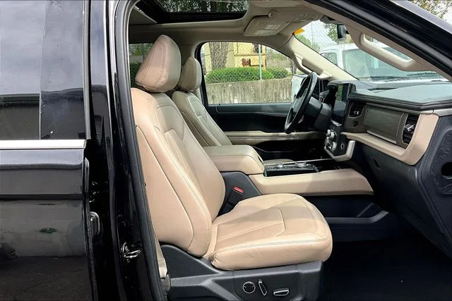 Used 2024 Black Ford Limited image 28