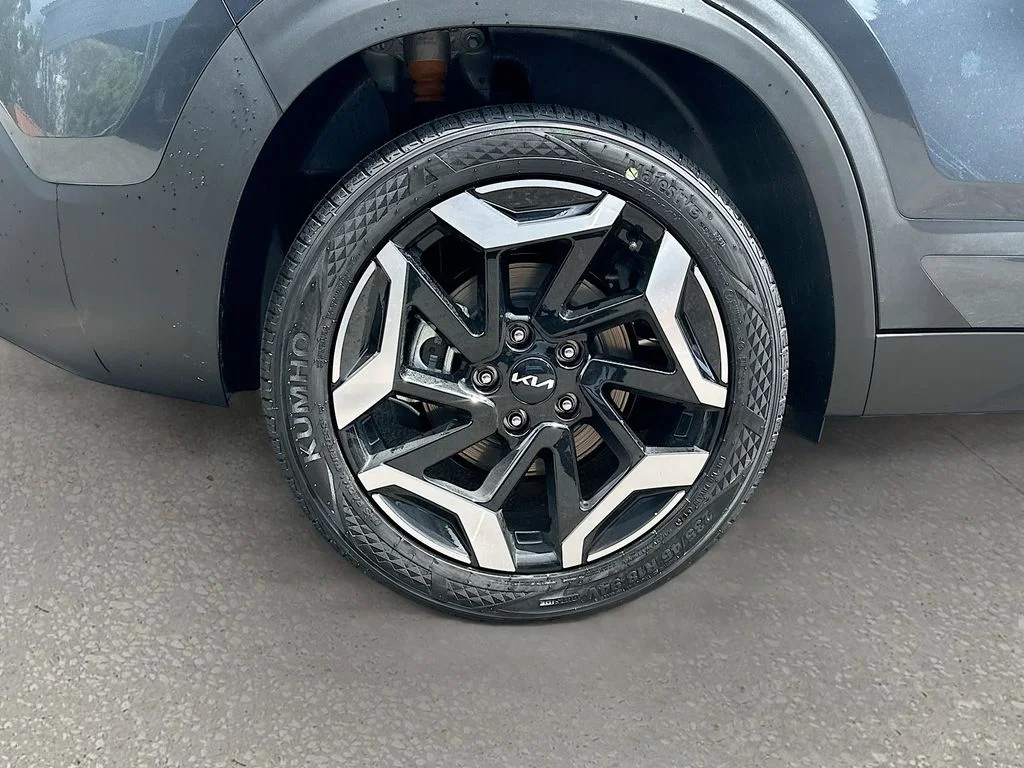 New 2026 Gravity Gray Kia SX image 32
