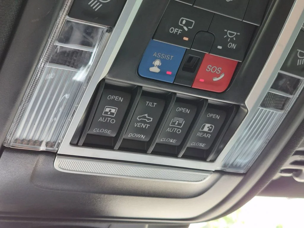Used 2023 Black Ram Laramie image 19