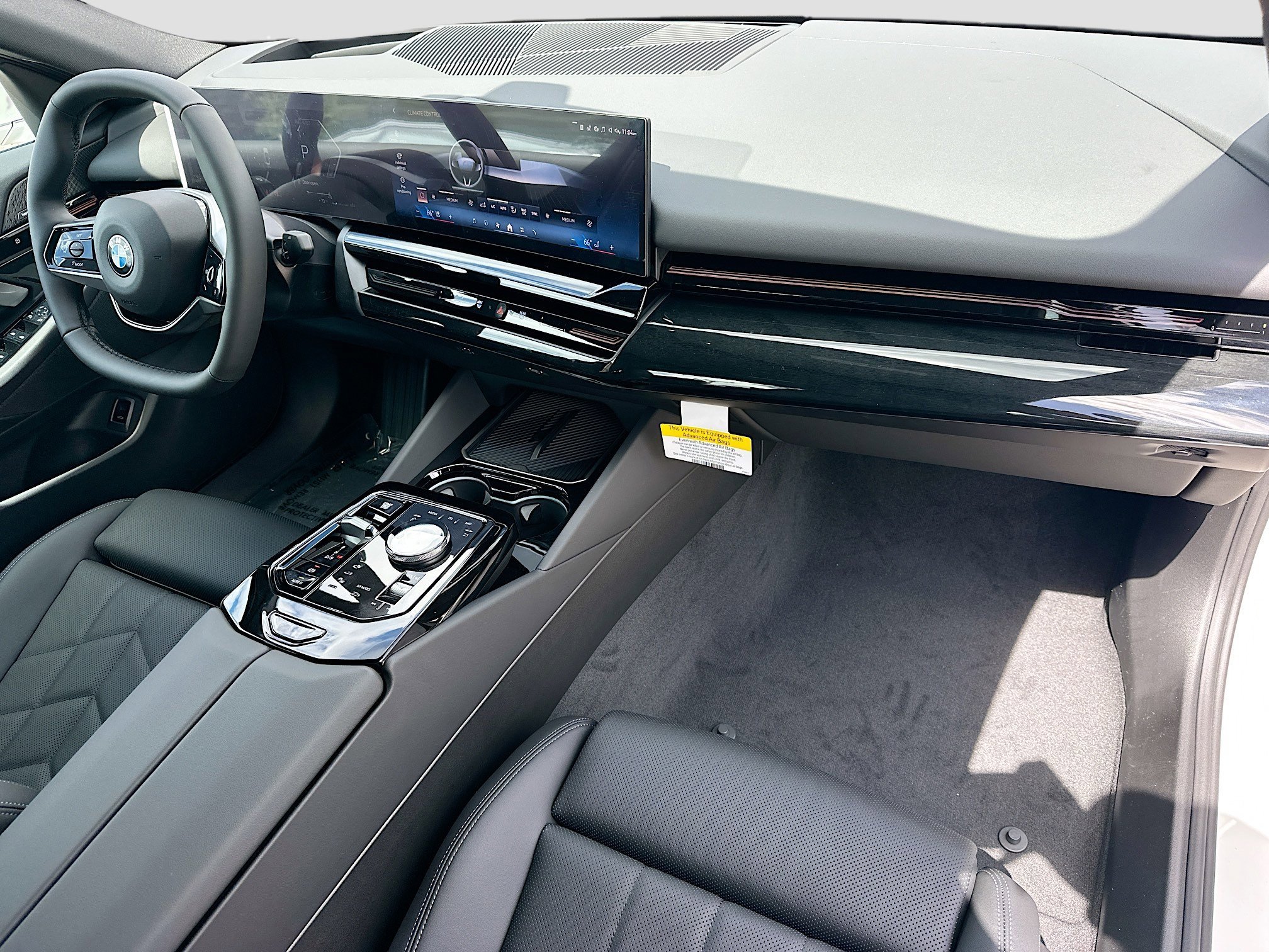 New 2026 Alpine White BMW 530i image 24