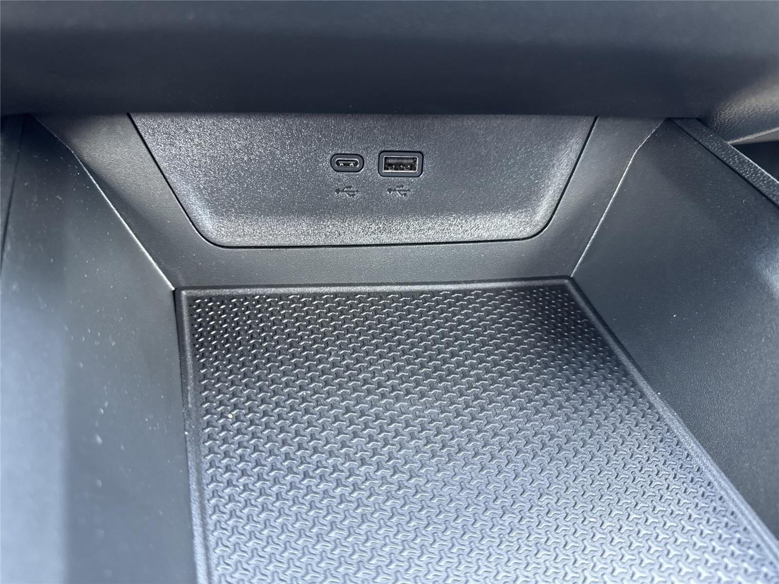 2026 Chevrolet Equinox LT - Photo 22