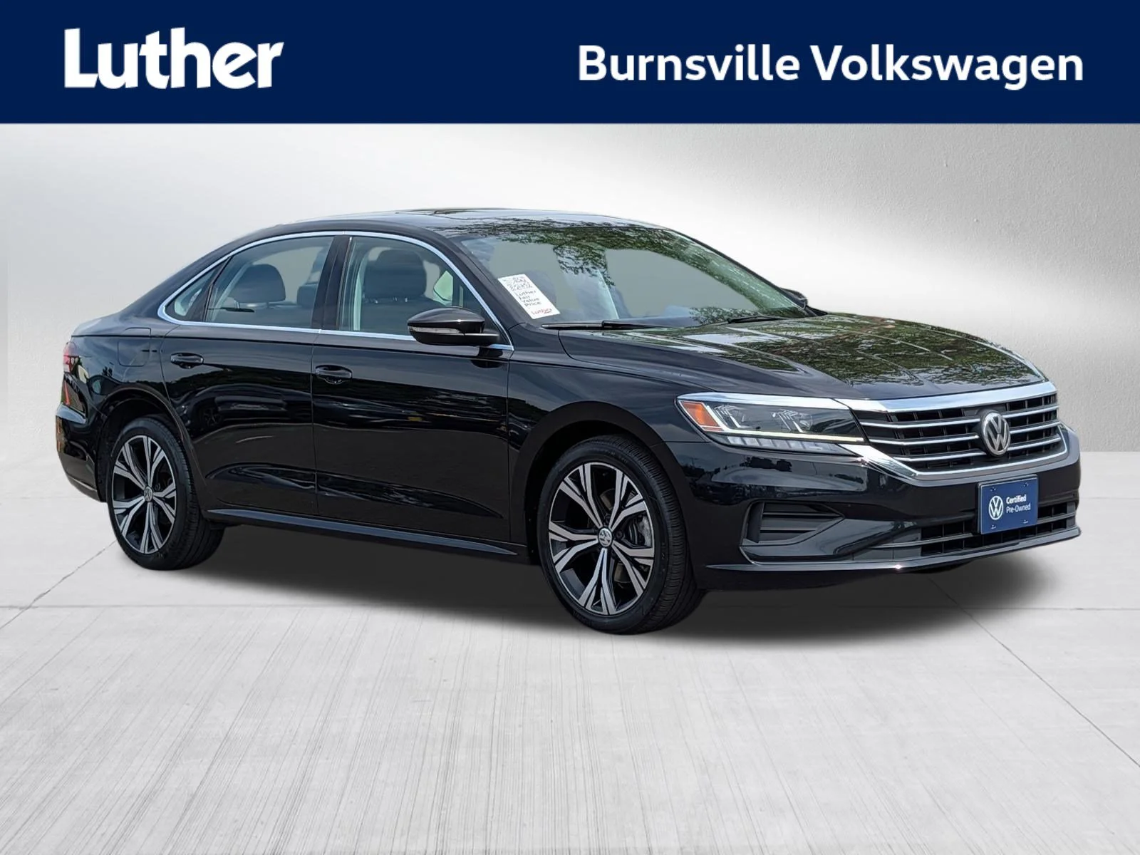 2022 Volkswagen Passat 2.0T SE Auto's photo