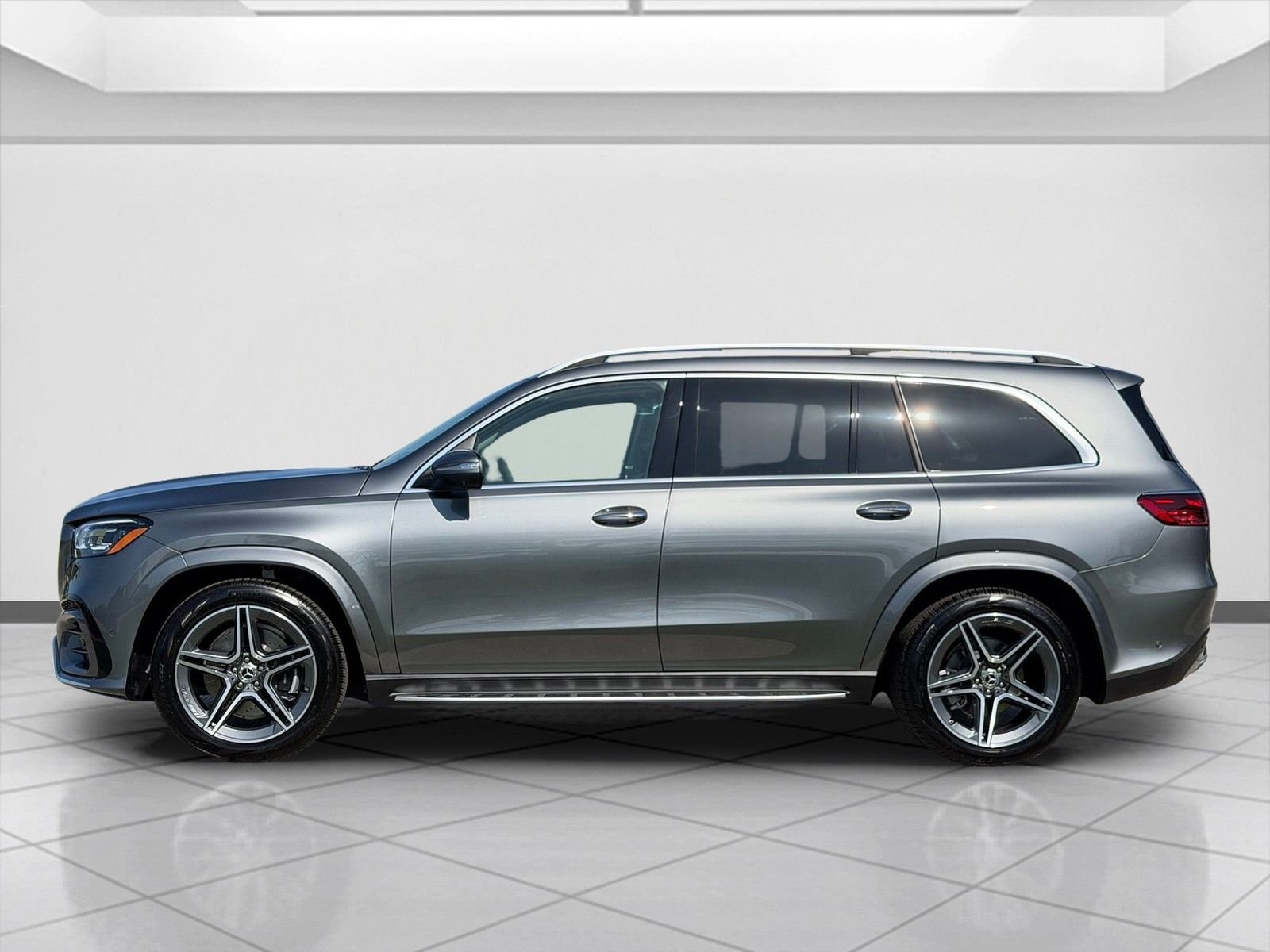 New 2026 Selenite Grey Metallic Mercedes-Benz GLS 450 image 5