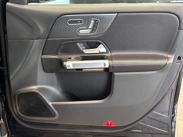 Used 2026 Black Mercedes-Benz GLB 250 image 37