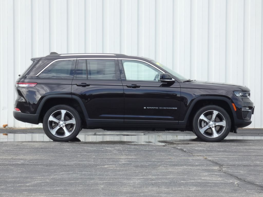 Used 2022 Jeep Grand Cherokee 4xe with VIN 1C4RJYB62N8746642 for sale in Kansas City